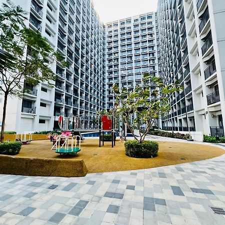 Shore 2 Residences Tower 2 Pasay Eksteriør bilde