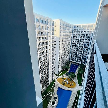 Shore 2 Residences Tower 2 Pasay Eksteriør bilde