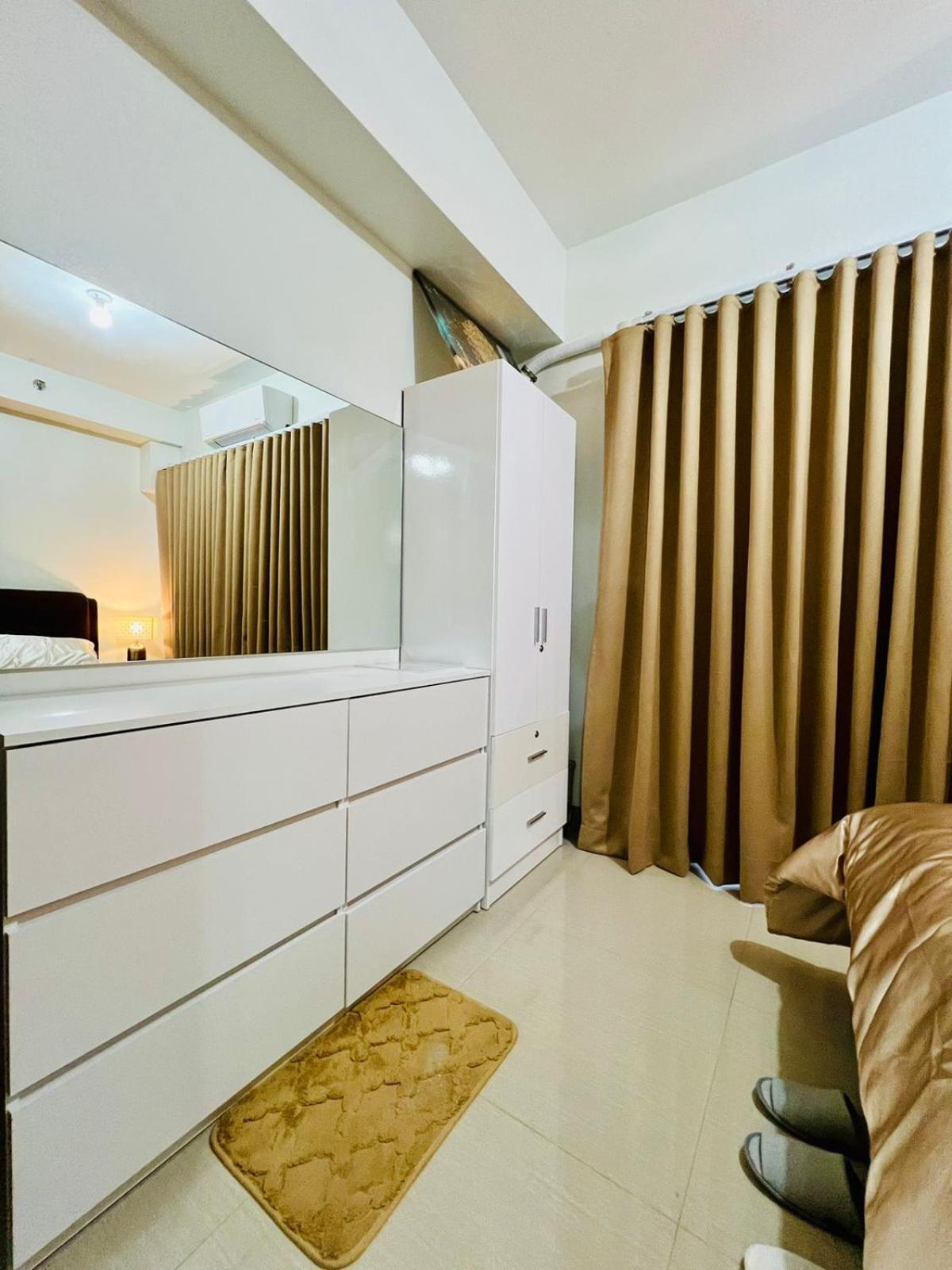 Shore 2 Residences Tower 2 Pasay Eksteriør bilde