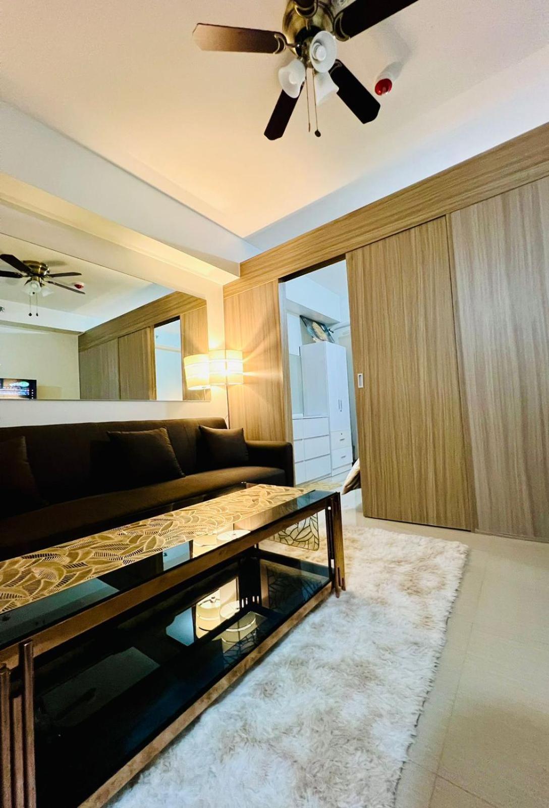 Shore 2 Residences Tower 2 Pasay Eksteriør bilde