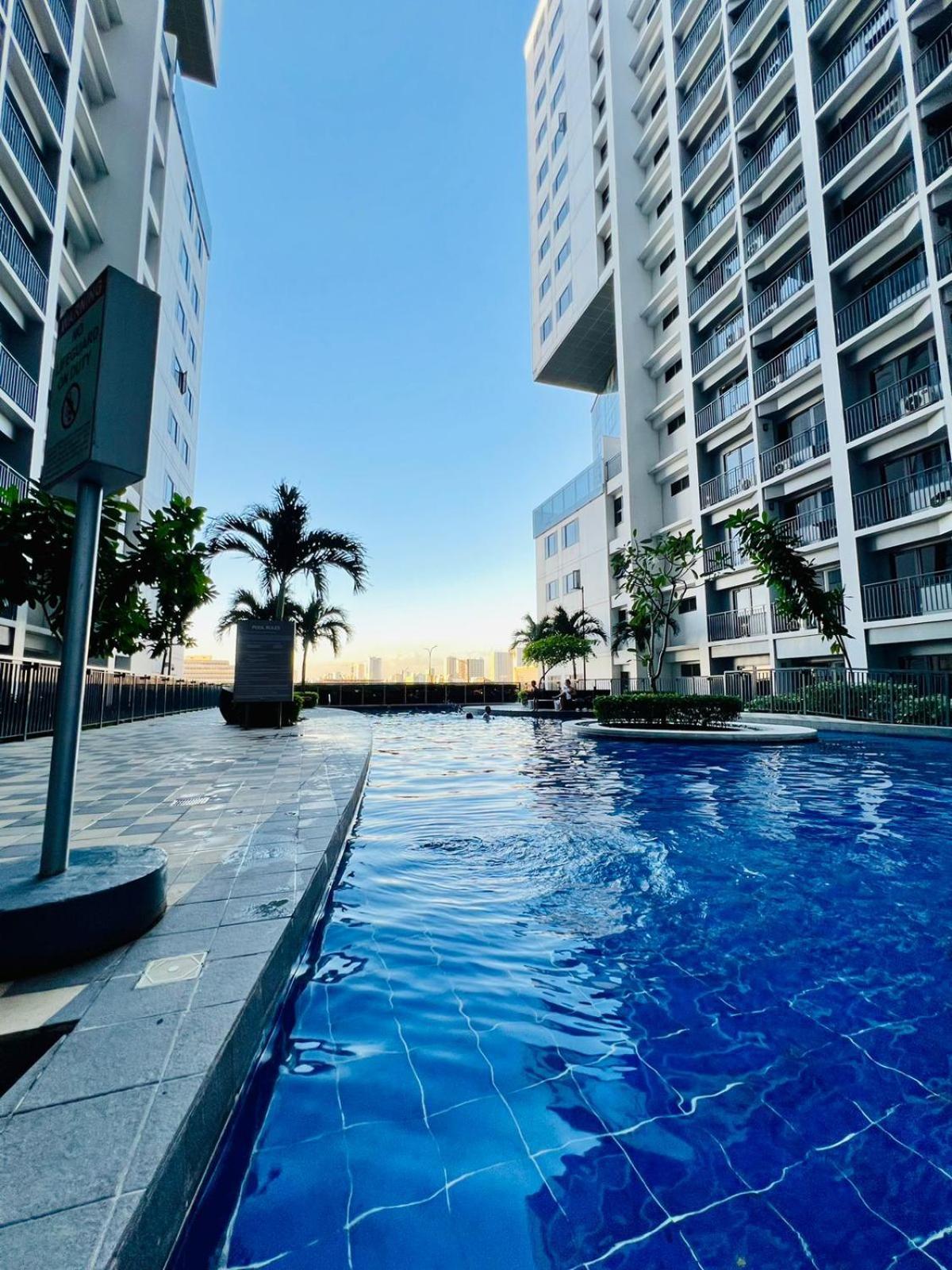 Shore 2 Residences Tower 2 Pasay Eksteriør bilde